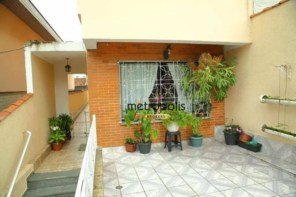 Sobrado, 3 quartos, 197 m² - Foto 1