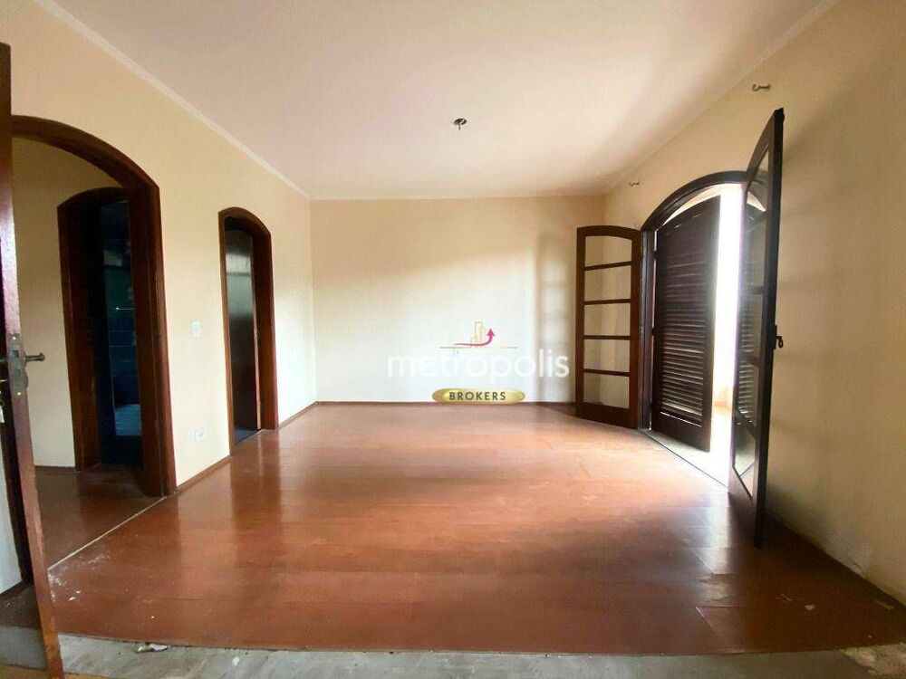 Sobrado à venda com 3 quartos, 500m² - Foto 4