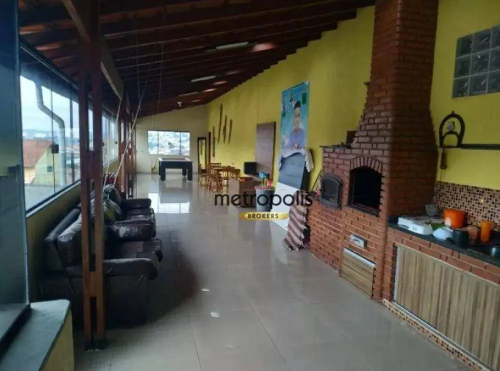 Sobrado, 3 quartos, 220 m² - Foto 1