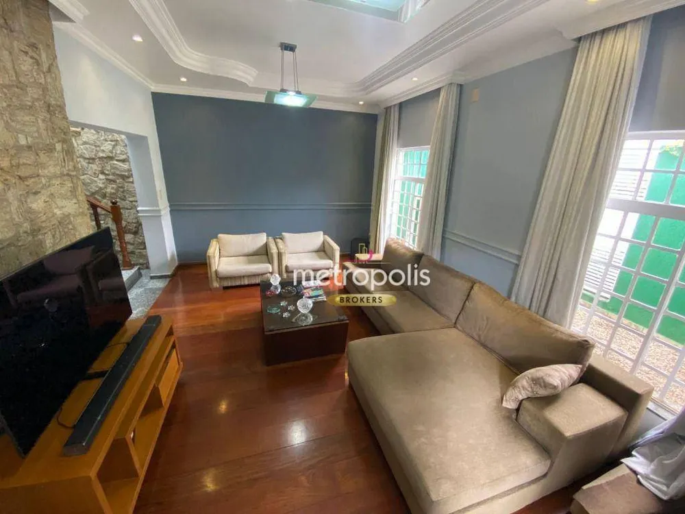 Sobrado, 3 quartos, 252 m² - Foto 1