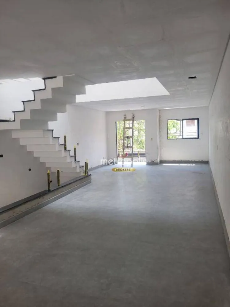Sobrado, 3 quartos, 210 m² - Foto 1