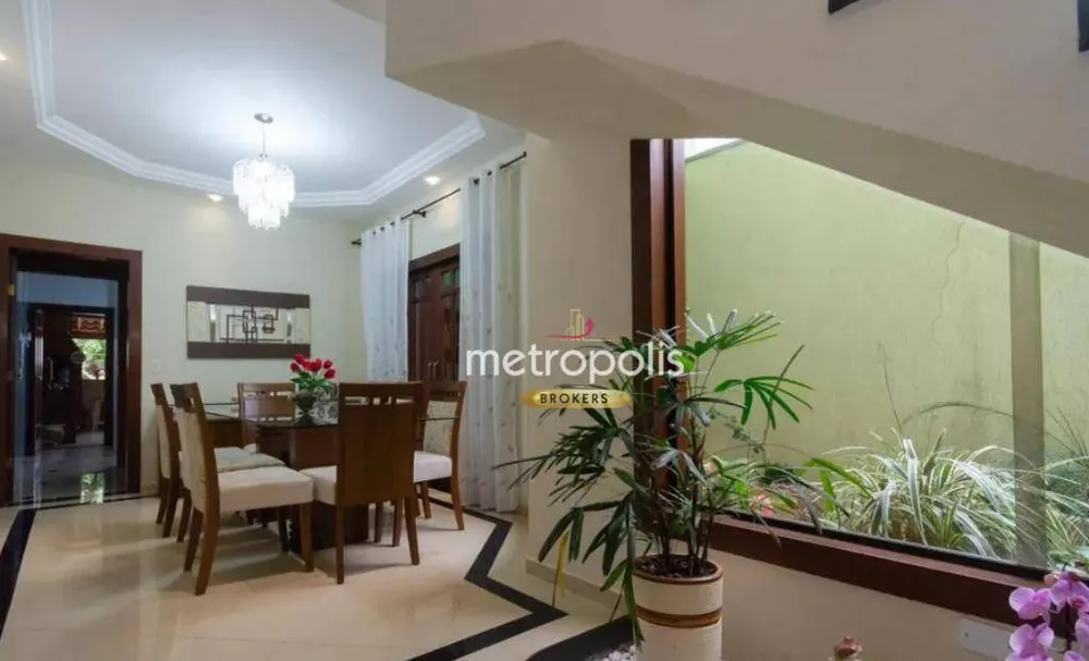Sobrado, 3 quartos, 260 m² - Foto 1