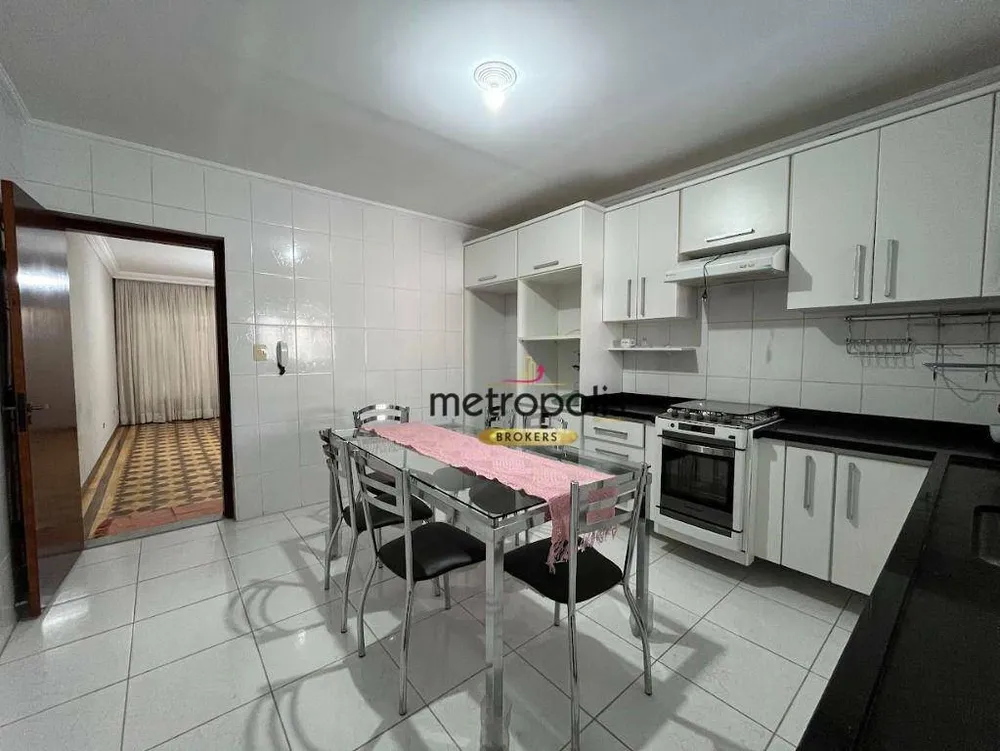 Sobrado, 2 quartos, 214 m² - Foto 1
