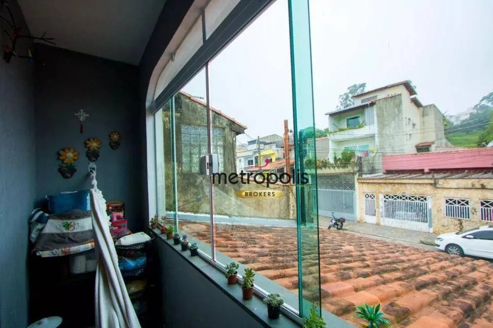 Sobrado, 3 quartos, 198 m² - Foto 2