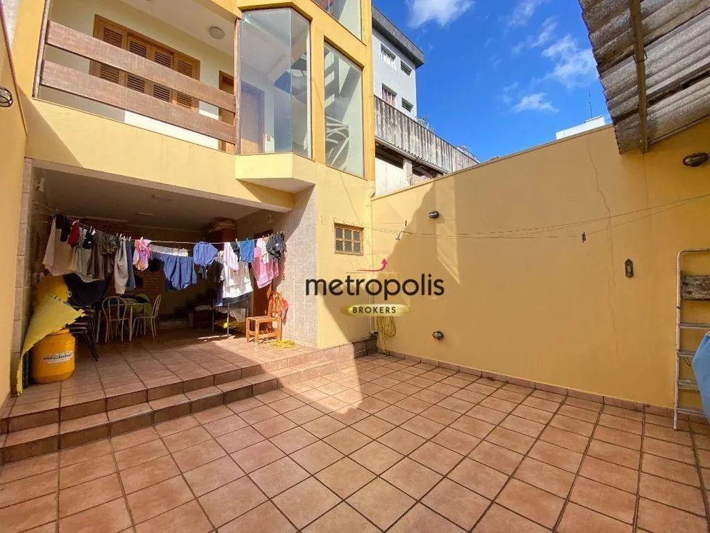 Sobrado, 3 quartos, 330 m² - Foto 1