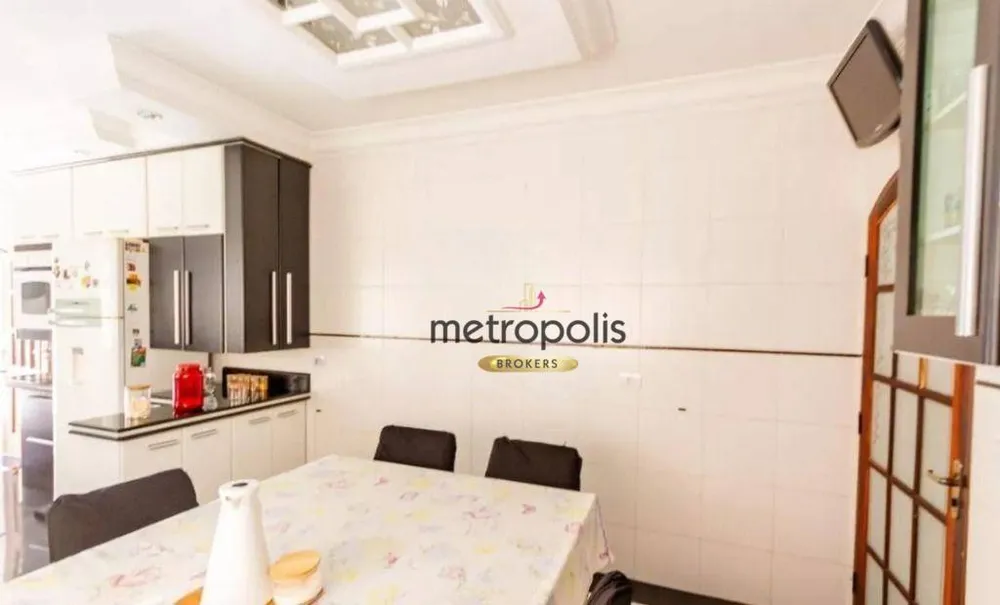 Casa, 3 quartos, 241 m² - Foto 3