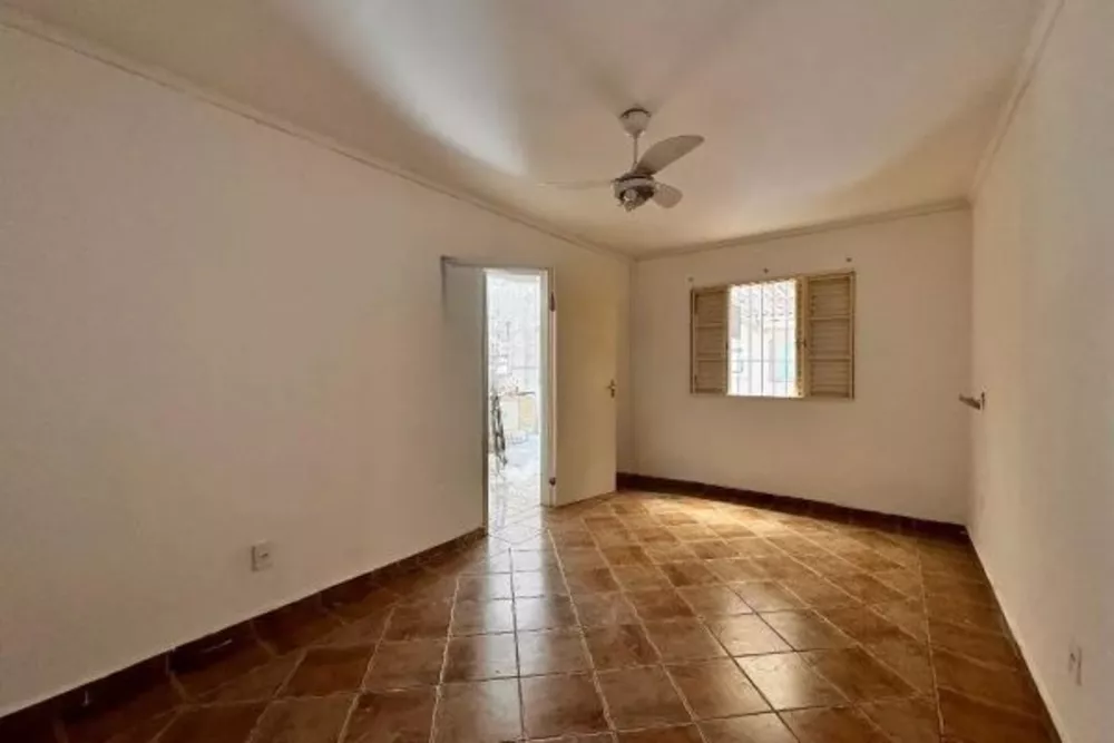 Casa à venda com 3 quartos, 164m² - Foto 8