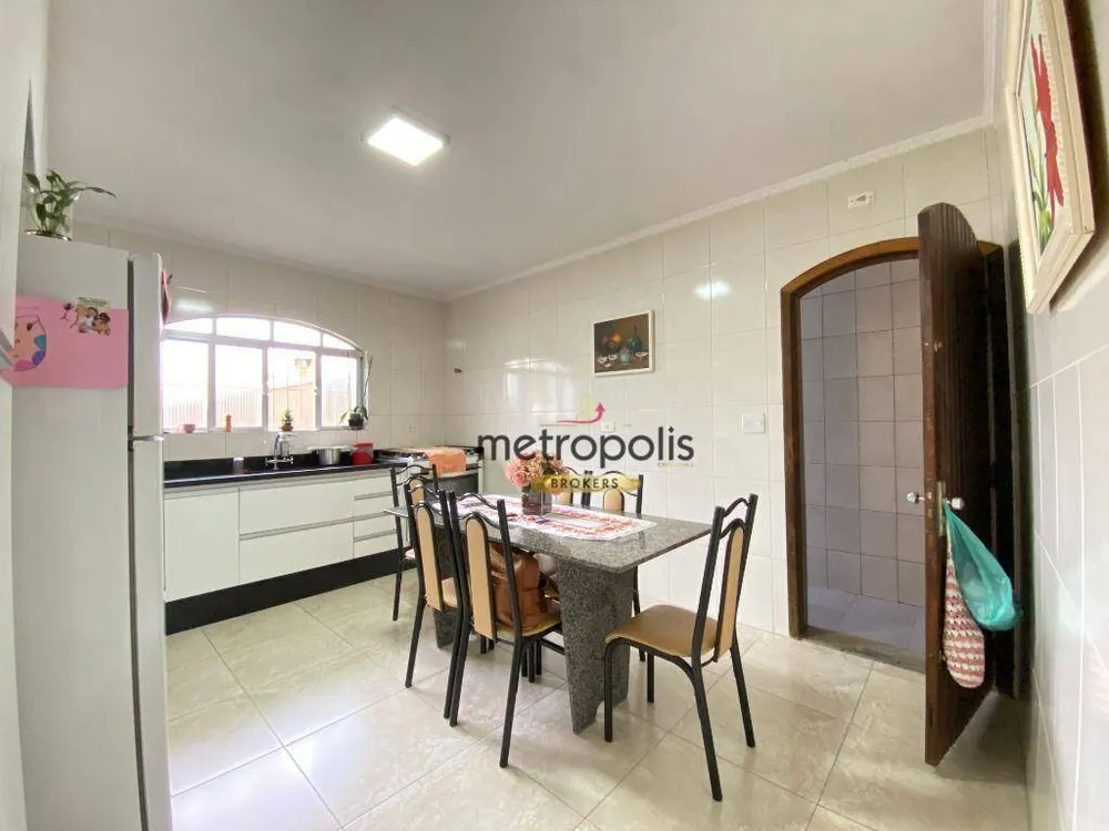 Sobrado, 3 quartos, 221 m² - Foto 2