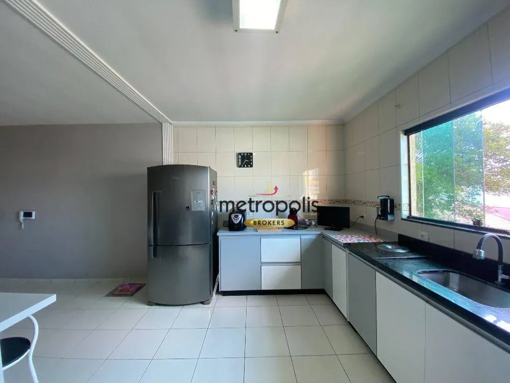 Sobrado, 3 quartos, 420 m² - Foto 2