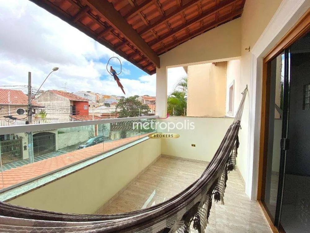 Sobrado, 3 quartos, 338 m² - Foto 1