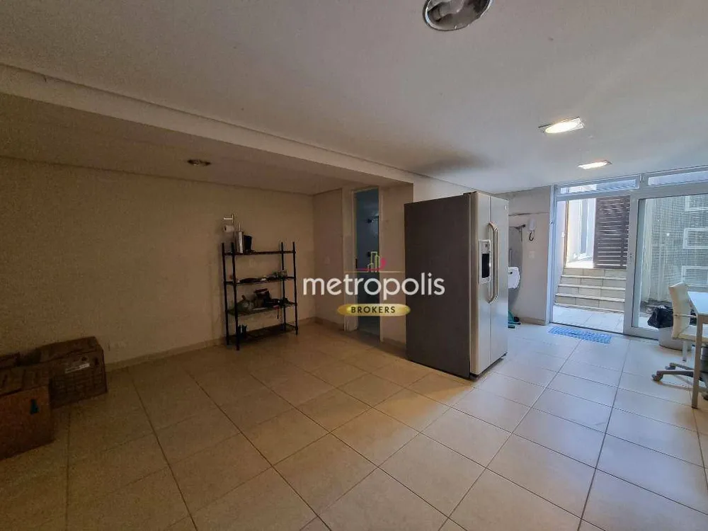 Sobrado, 4 quartos, 687 m² - Foto 2