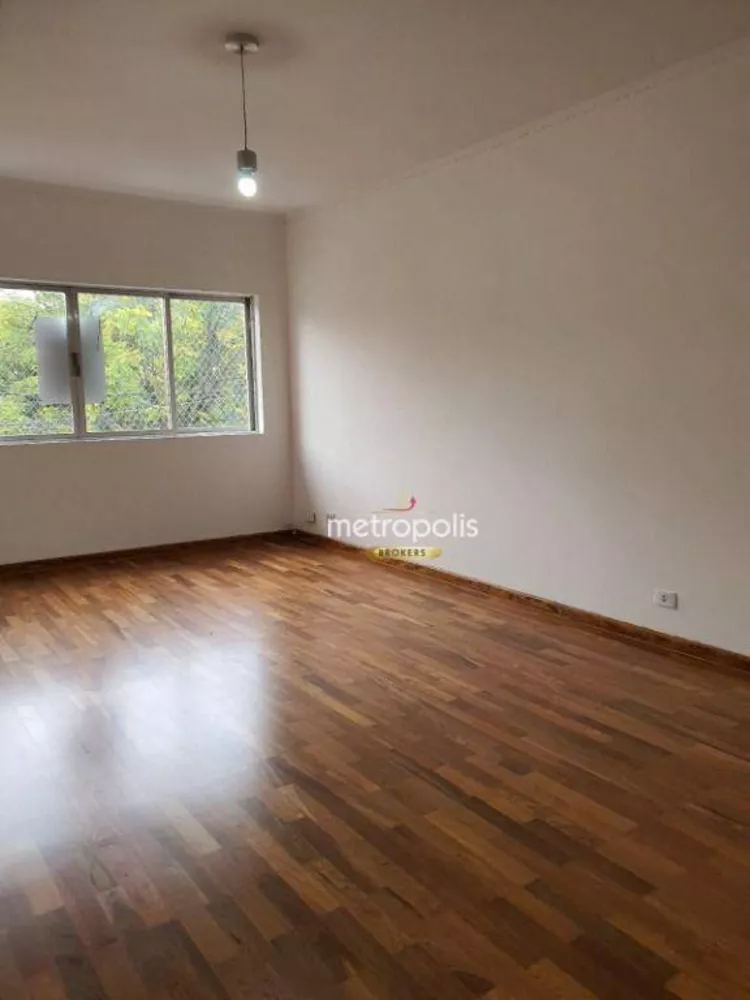 Sobrado para alugar com 4 quartos, 250m² - Foto 1