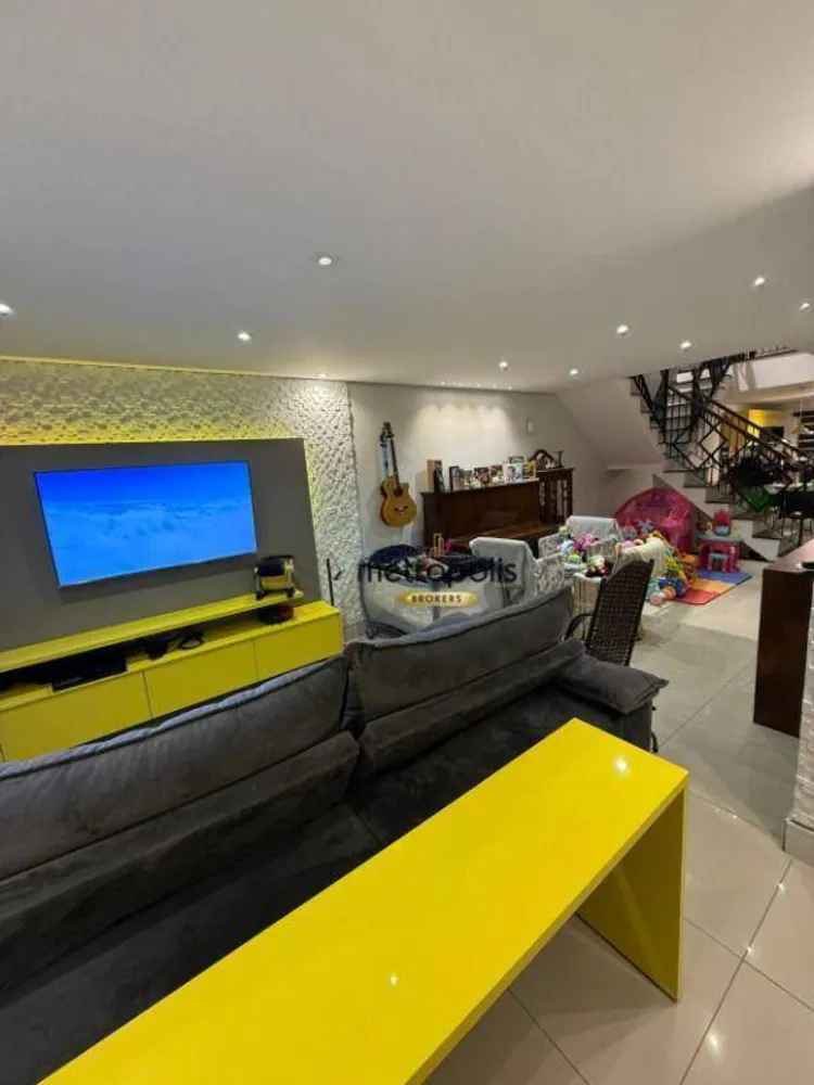 Sobrado, 3 quartos, 220 m² - Foto 1