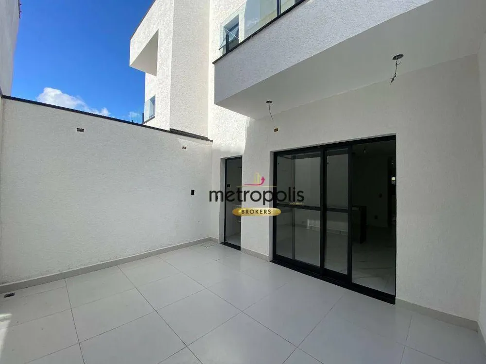 Sobrado, 3 quartos, 205 m² - Foto 1