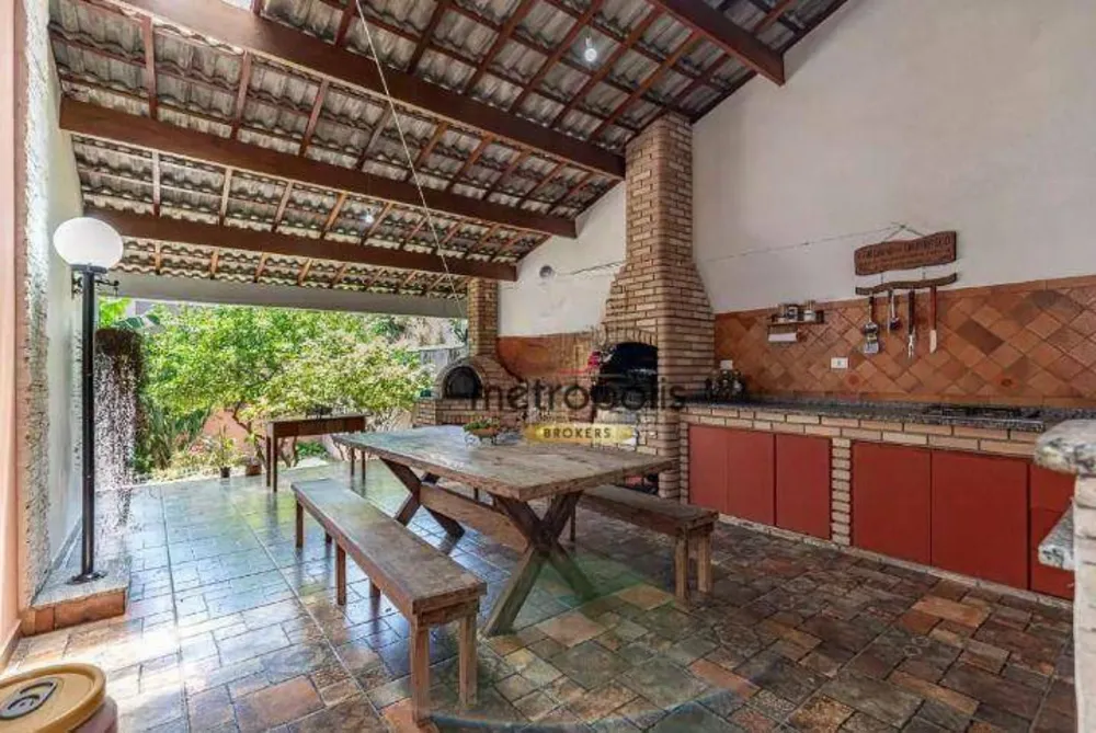 Sobrado, 3 quartos, 408 m² - Foto 1