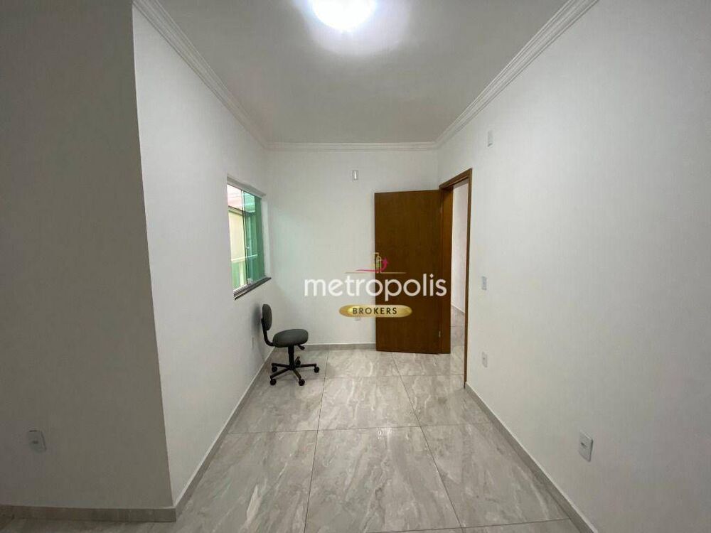 Casa para alugar com 2 quartos, 150m² - Foto 2