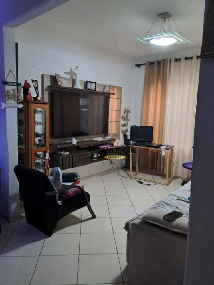 Casa, 4 quartos, 184 m² - Foto 1