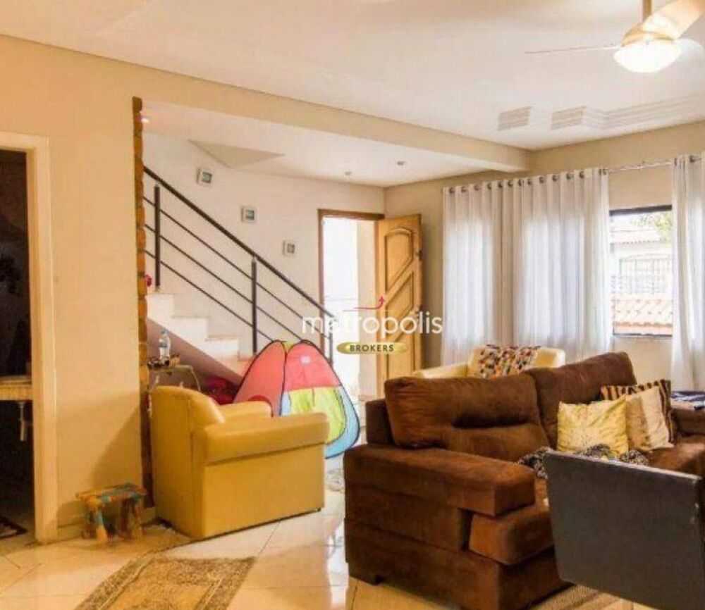 Sobrado à venda com 3 quartos, 300m² - Foto 2