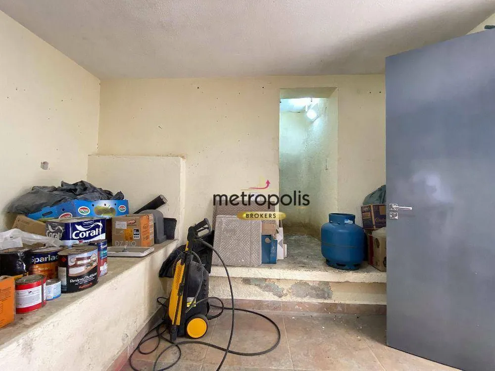 Sobrado, 3 quartos, 323 m² - Foto 1
