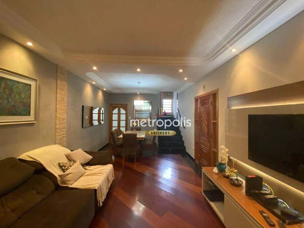 Sobrado, 3 quartos, 240 m² - Foto 1