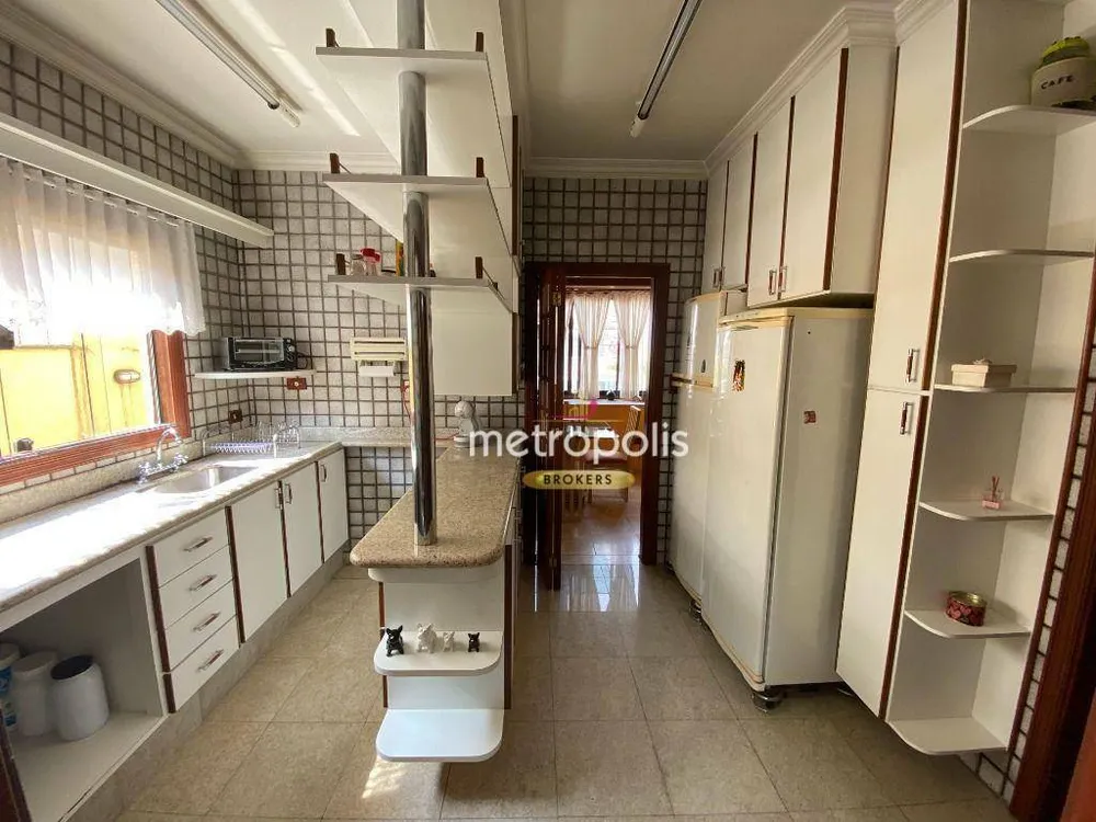 Sobrado, 4 quartos, 442 m² - Foto 1