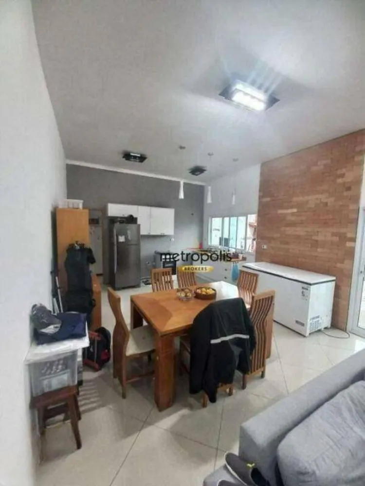 Sobrado, 3 quartos, 198 m² - Foto 2
