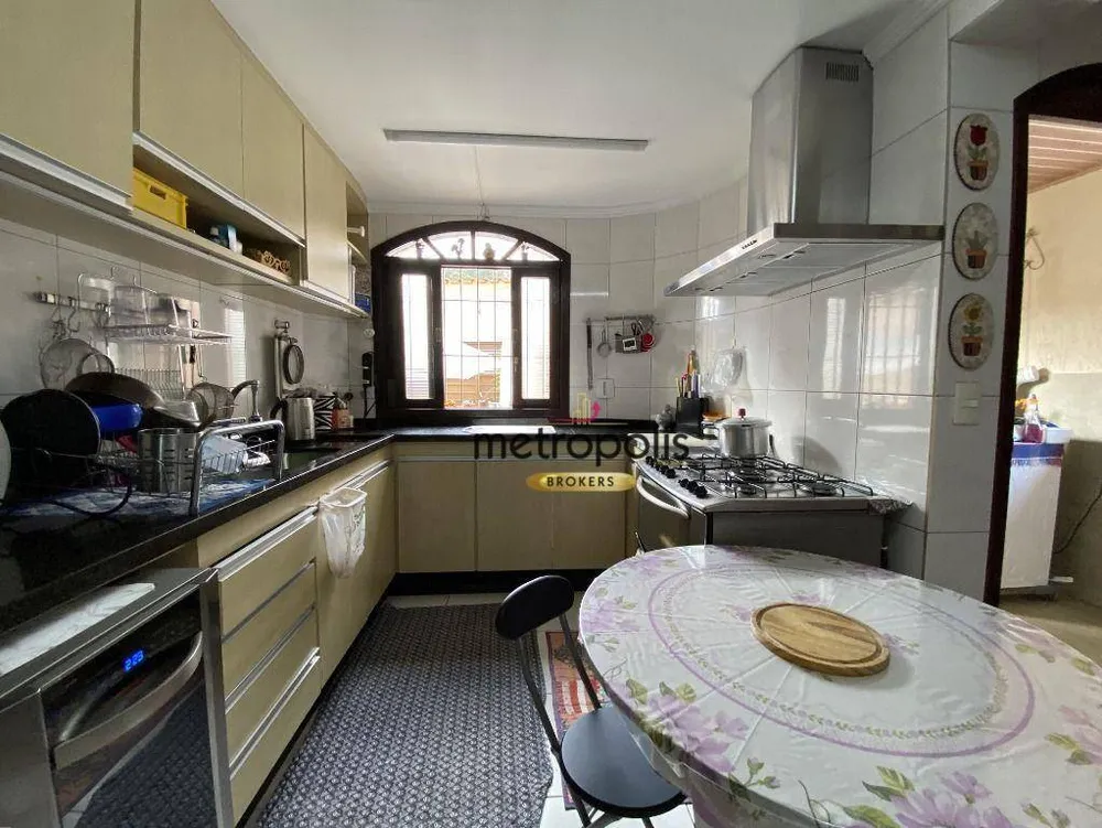 Sobrado, 4 quartos, 280 m² - Foto 1