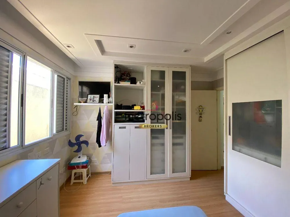 Casa, 3 quartos, 235 m² - Foto 2