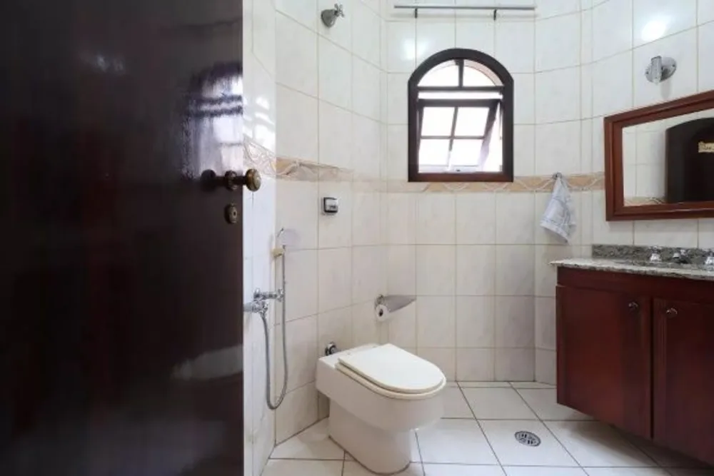 Sobrado, 3 quartos, 218 m² - Foto 1