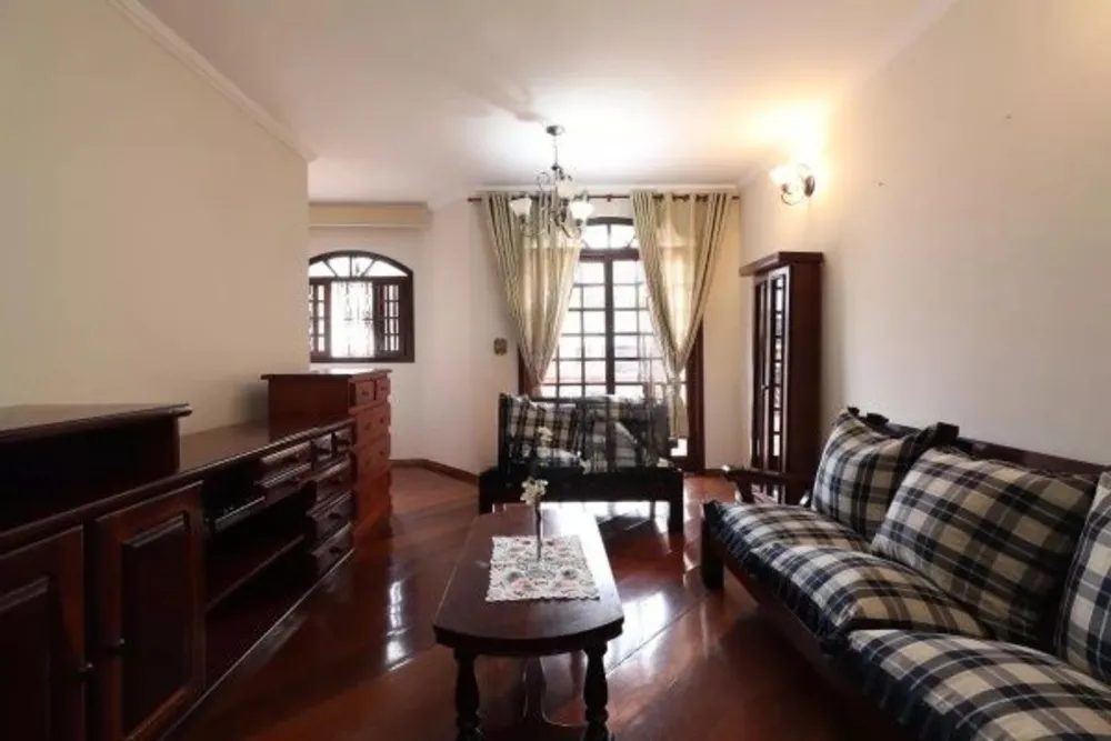 Sobrado, 3 quartos, 218 m² - Foto 2