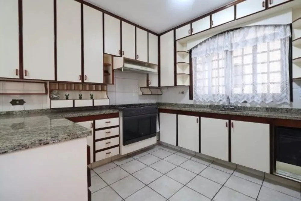 Sobrado, 3 quartos, 218 m² - Foto 3