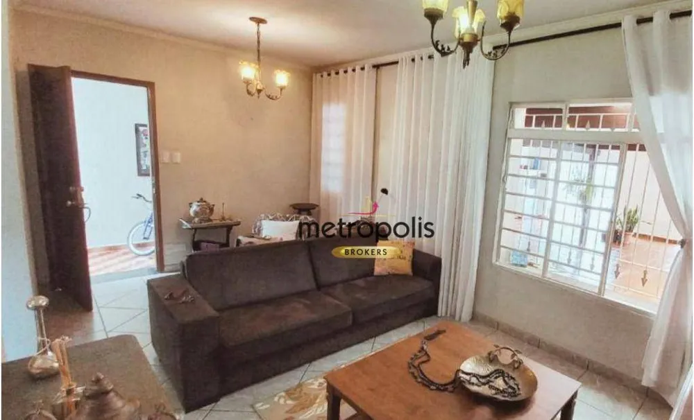 Casa, 4 quartos, 217 m² - Foto 1