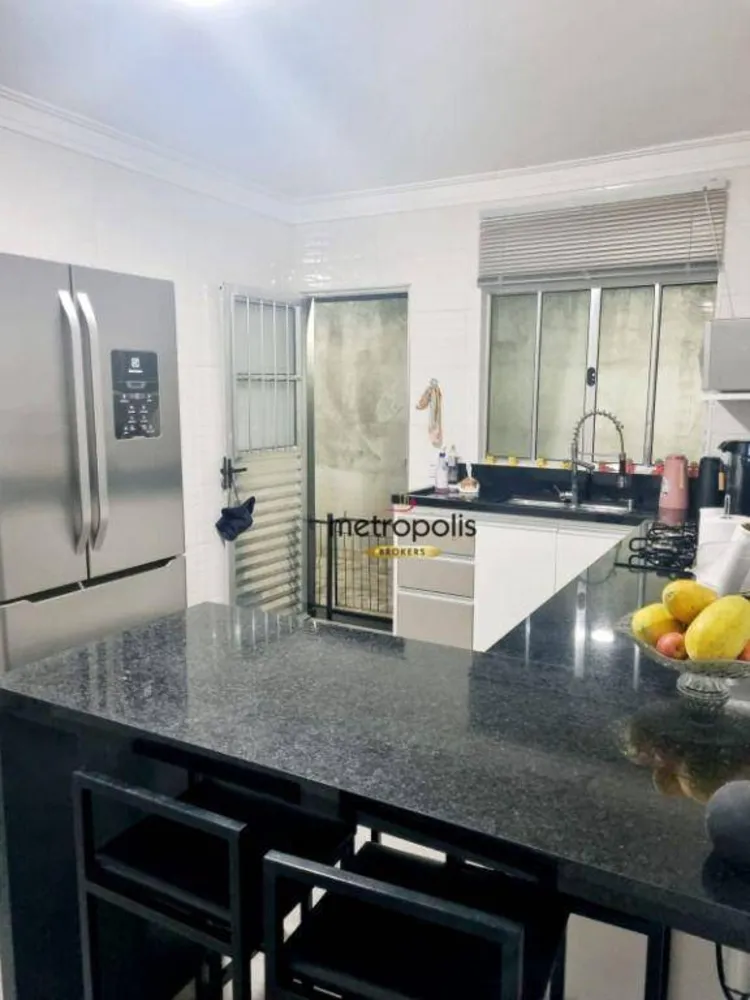 Casa, 3 quartos, 184 m² - Foto 2
