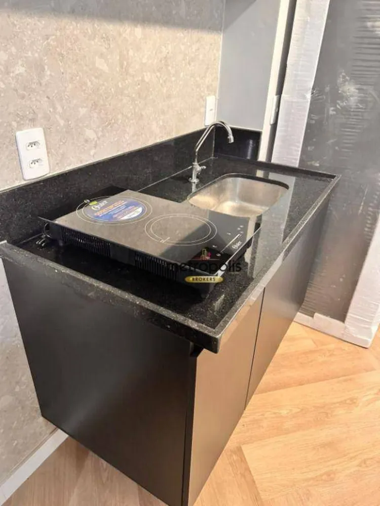 Apartamento, 1 quarto, 27 m² - Foto 2