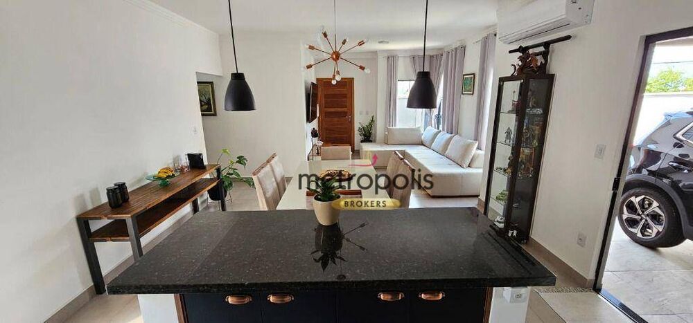 Casa, 3 quartos, 113 m² - Foto 1