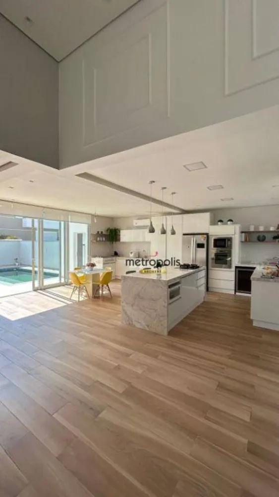 Casa, 3 quartos, 240 m² - Foto 7