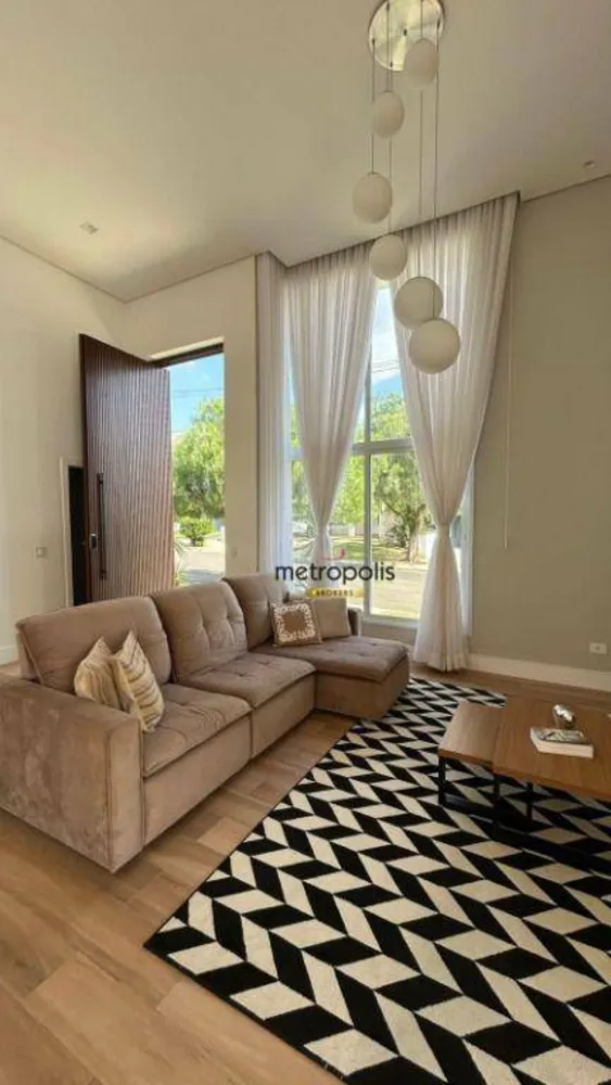 Casa, 3 quartos, 240 m² - Foto 2