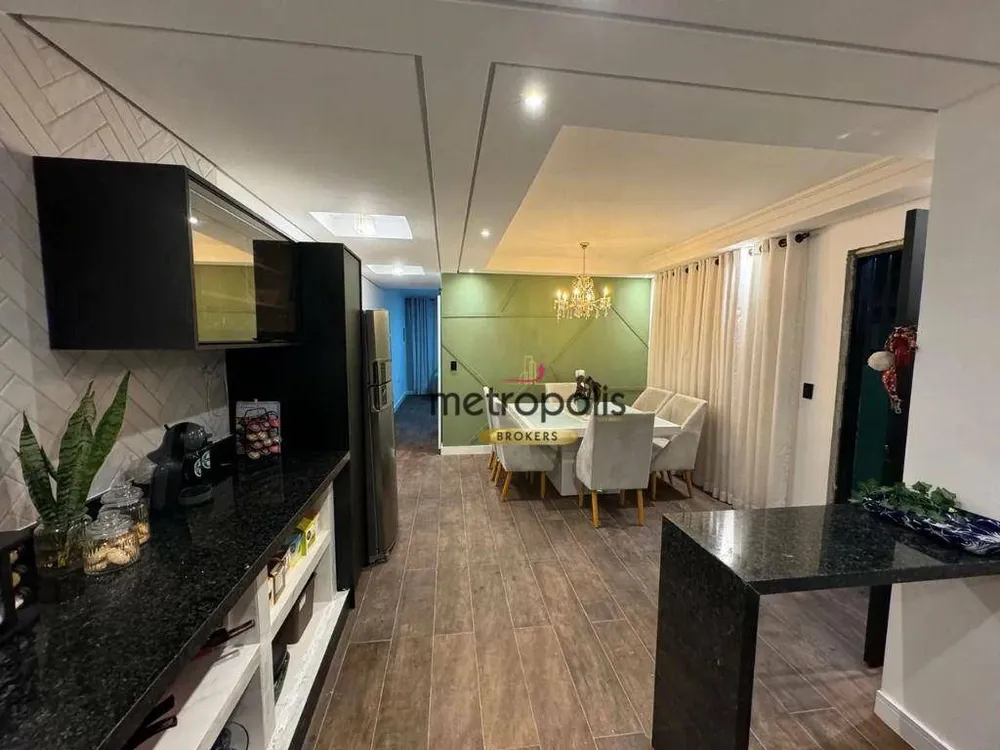 Sobrado, 3 quartos, 196 m² - Foto 1