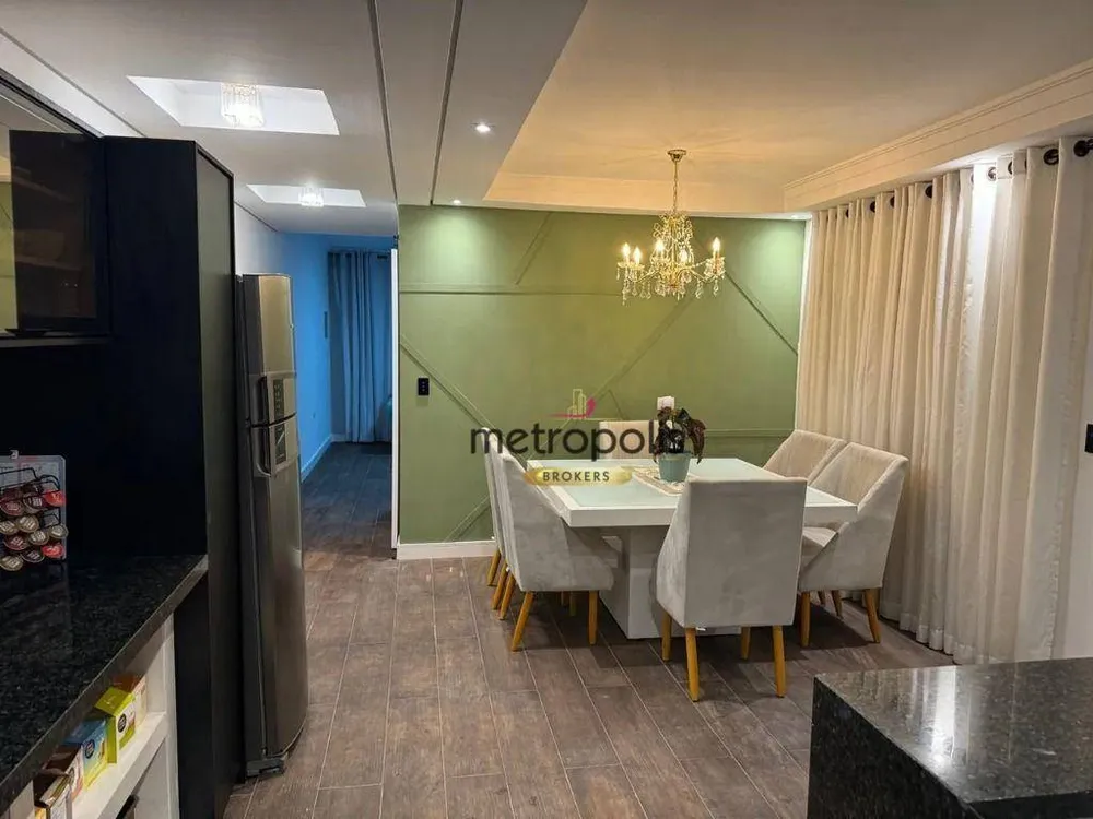 Sobrado, 3 quartos, 196 m² - Foto 1