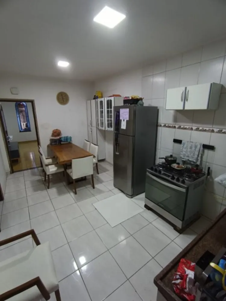 Casa, 3 quartos, 180 m² - Foto 3