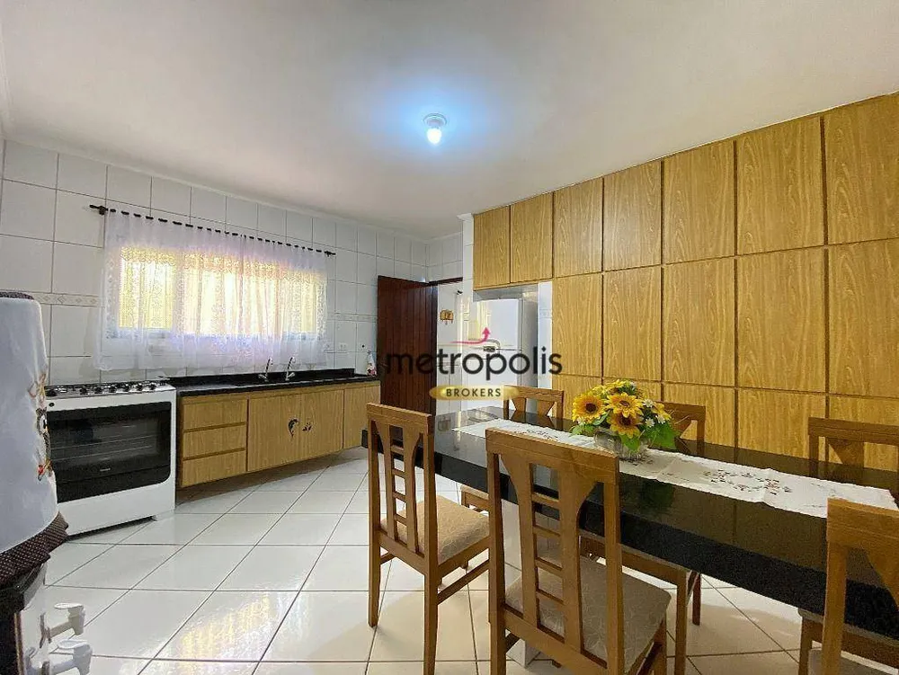 Casa, 3 quartos, 213 m² - Foto 2
