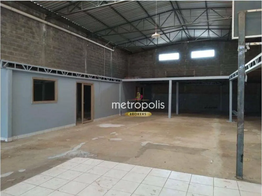 Depósito-Galpão, 640 m² - Foto 1