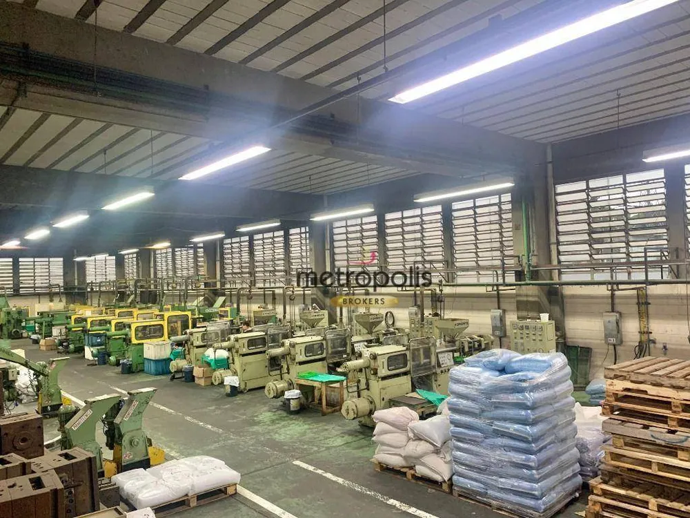 Depósito-Galpão, 4598 m² - Foto 1