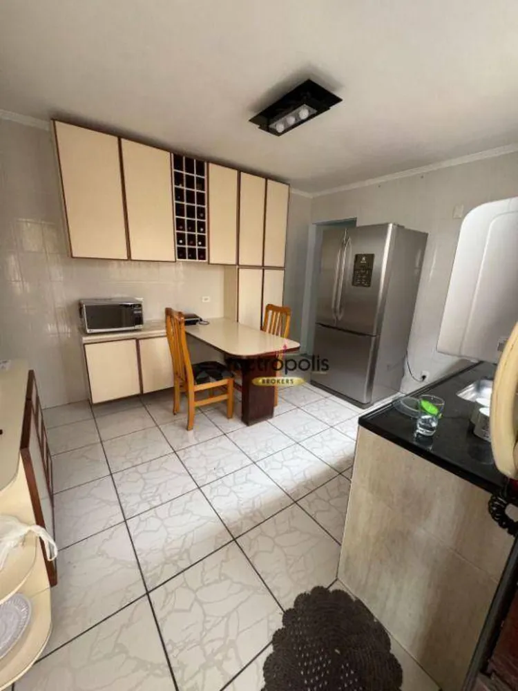 Sobrado, 3 quartos, 228 m² - Foto 4