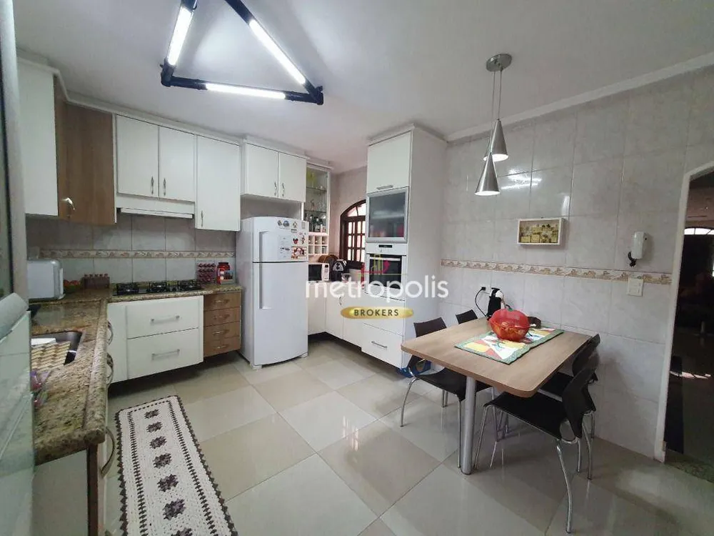 Sobrado, 3 quartos, 215 m² - Foto 2