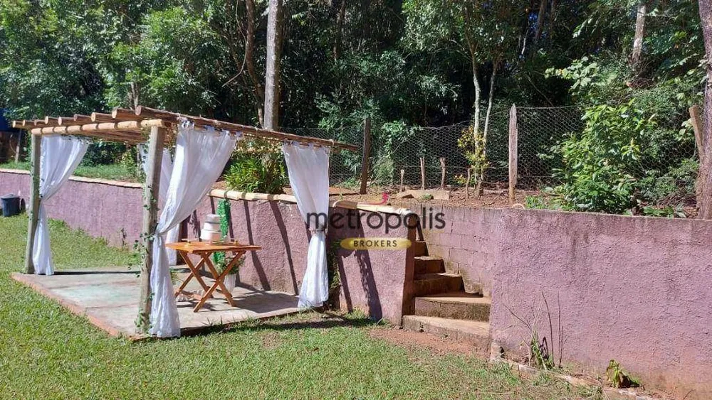 Chácara, 4 quartos, 2000 m² - Foto 1