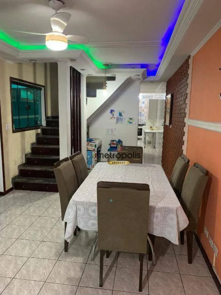 Sobrado, 3 quartos, 233 m² - Foto 4