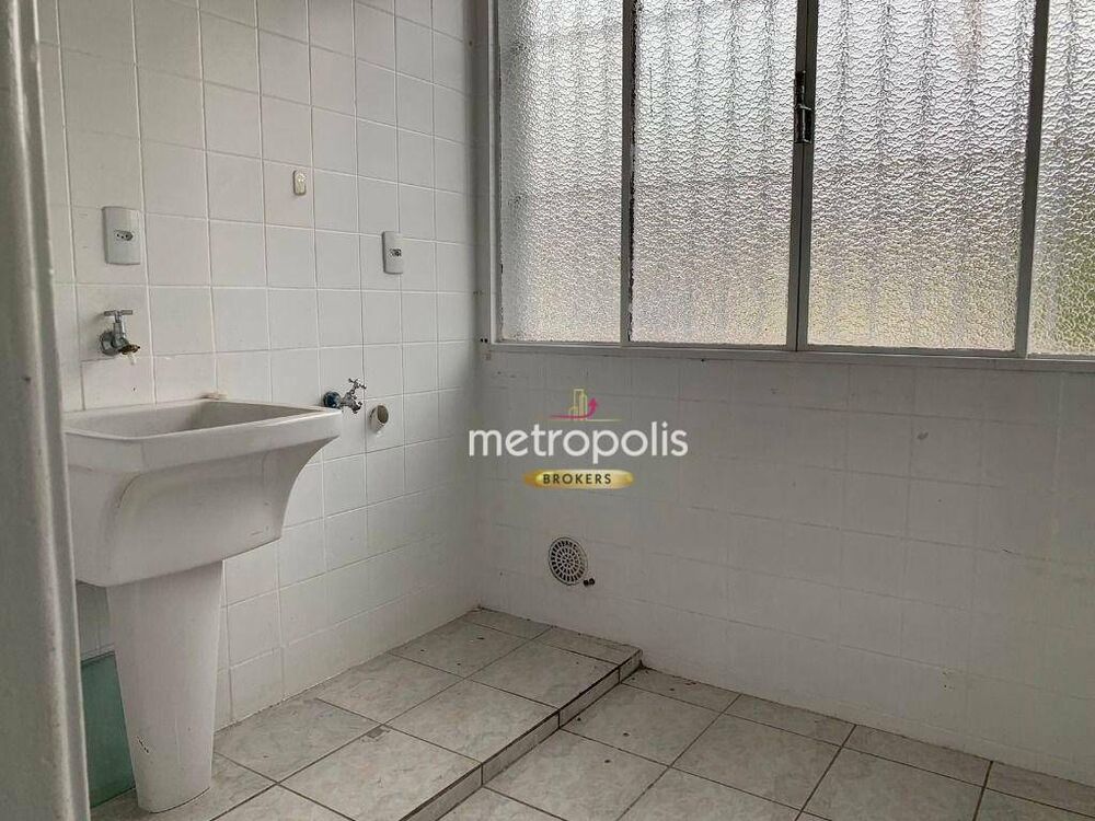 Apartamento para alugar com 2 quartos, 70m² - Foto 4