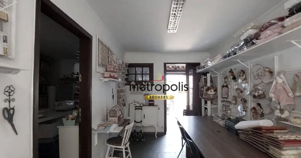 Sobrado, 3 quartos, 242 m² - Foto 2