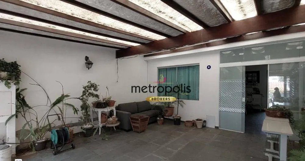 Sobrado, 3 quartos, 242 m² - Foto 1